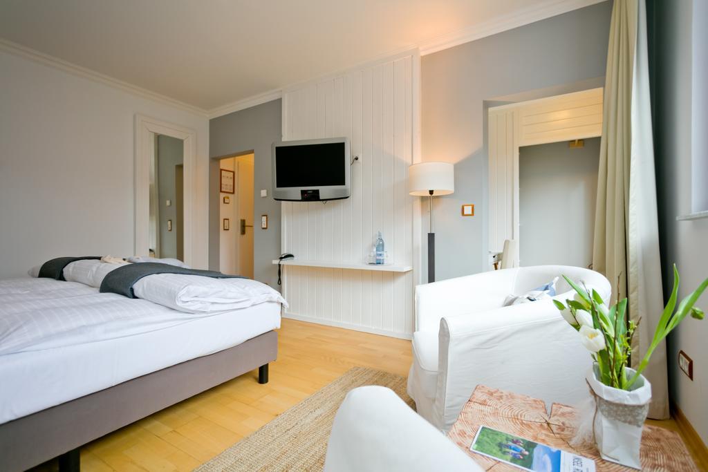 Romantik Hotel Schloss Ranzow Lohme Exteriér fotografie